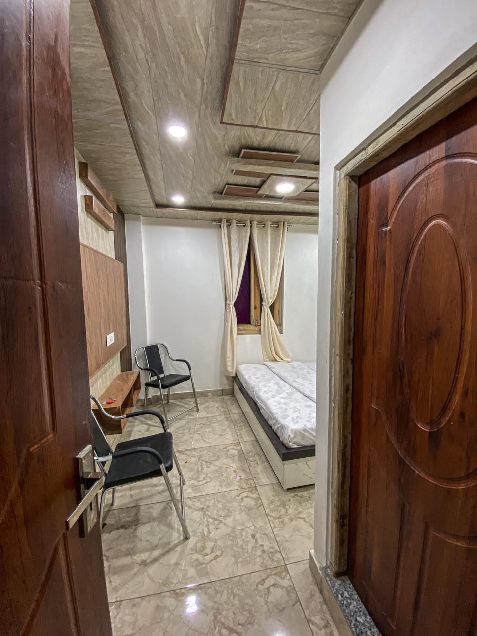 Homestay in Theog at Alpine Crest Homestay